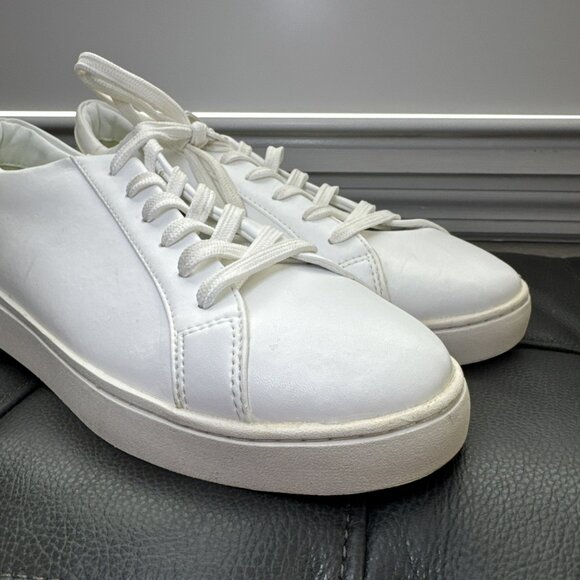 Thousand Fell Lace-up Women's Size 9 White Sneakers - Picture 2 of 7